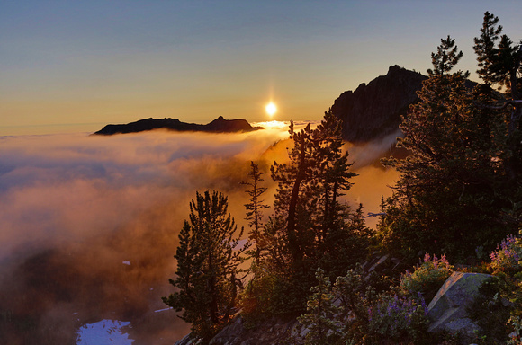 Sunrise over sea of fog, Mt. Rainier National Park, Washington
