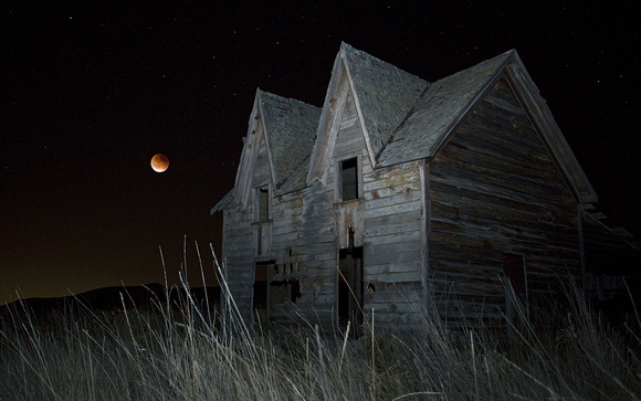 2 Abandoned farmhouse and lunar eclipse, Toppenish, Washington
