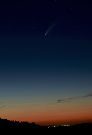 Comet NEOWISE over the city of Seattle, Washington, taken on July 13, 2020