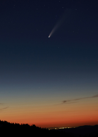 Comet NEOWISE over Seattle on July 13, 2020, from Mt. Rainier National Park, Washington.