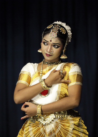 Mohiniyattam classical dancer, Kerala, India